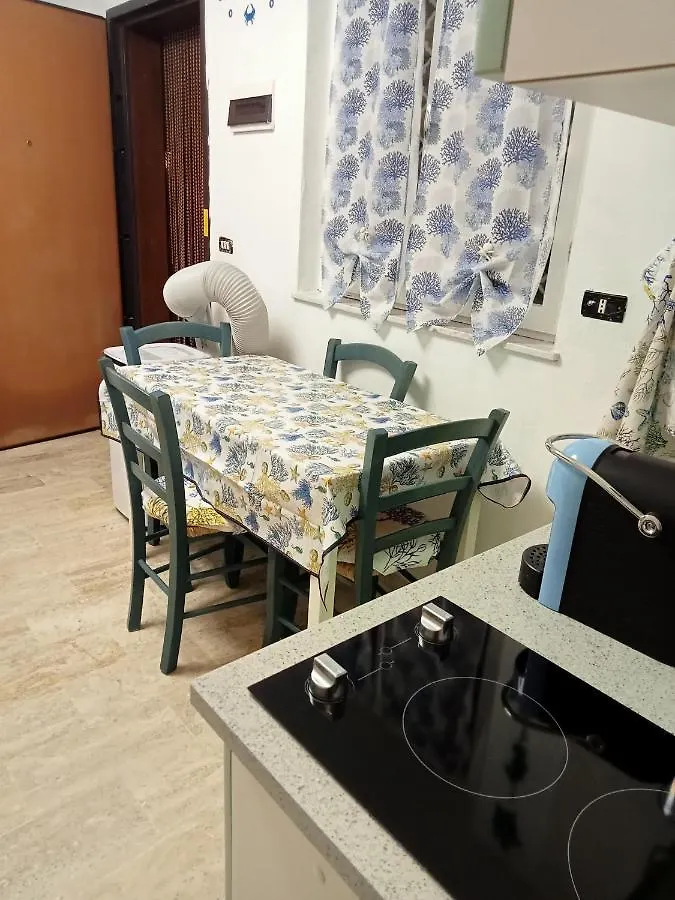 My Little House Apartment Borghetto Santo Spirito 0*,